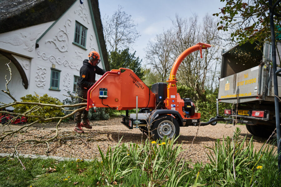 TW 160PH heavy duty infeed controls make easy work for arborists