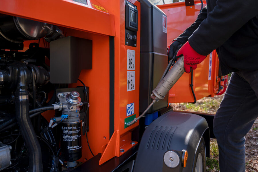 TW 280HB DIESEL centralised grease points